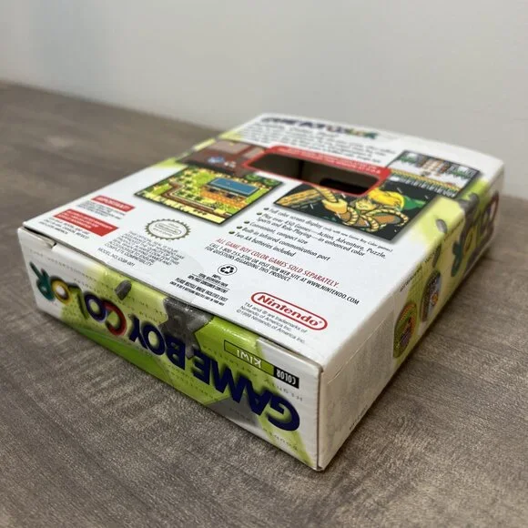 Game Boy Color Box - Picture 6 of 11